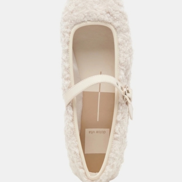 🔹️ Dolce Vita🔹️ Rodni Plush Ballet Flats Crème Plush Size 9.5 Shoes - Picture 3 of 5